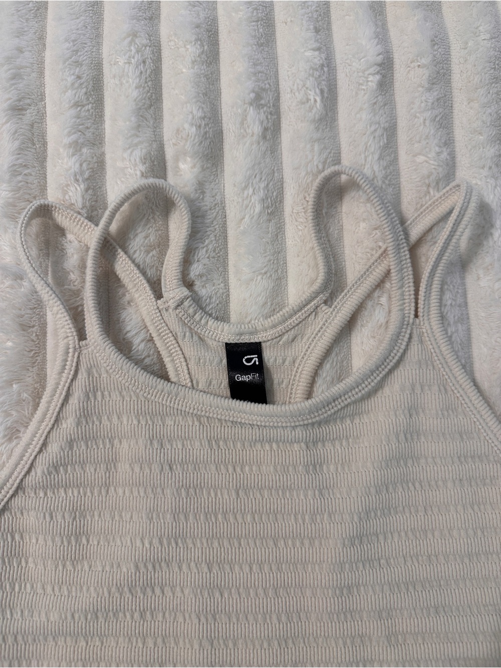 GAP Fit Ribbed Racer Back Tank in Off-White Workout - Picture 4 of 8